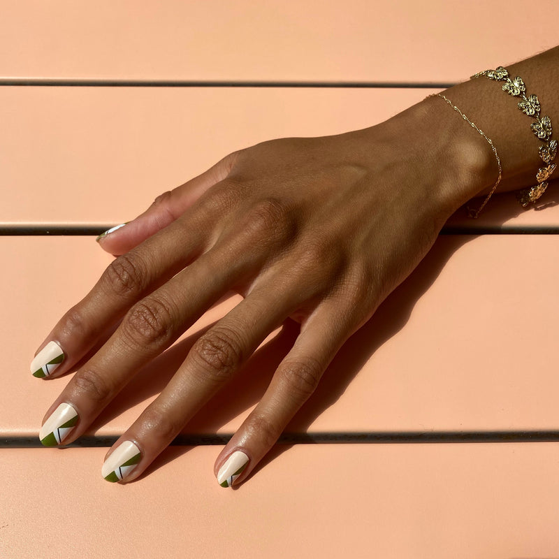 Casa Milá Nail Wrap Kit