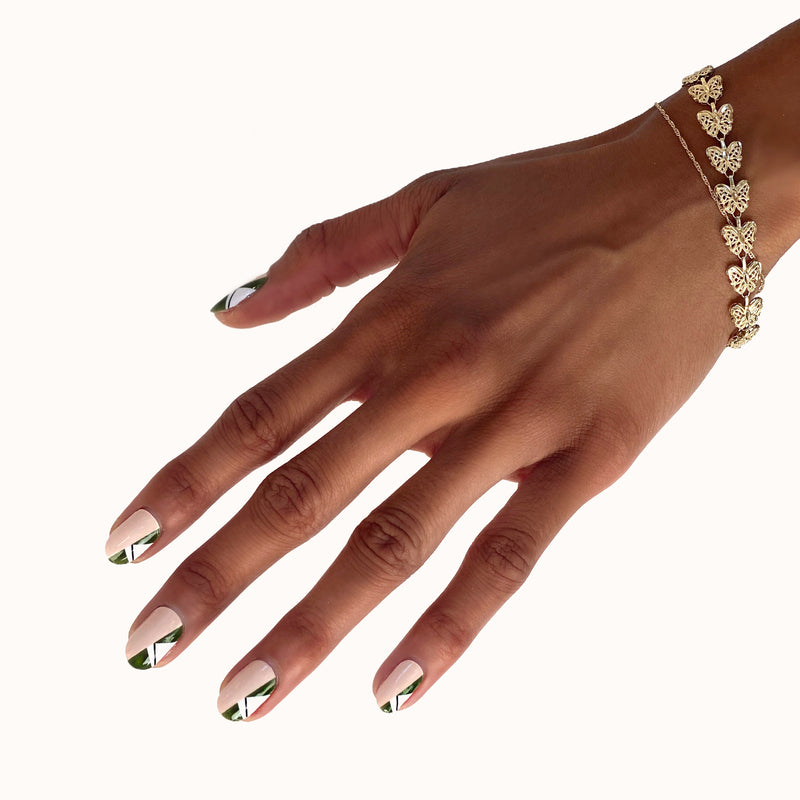 Casa Milá Nail Wrap Kit